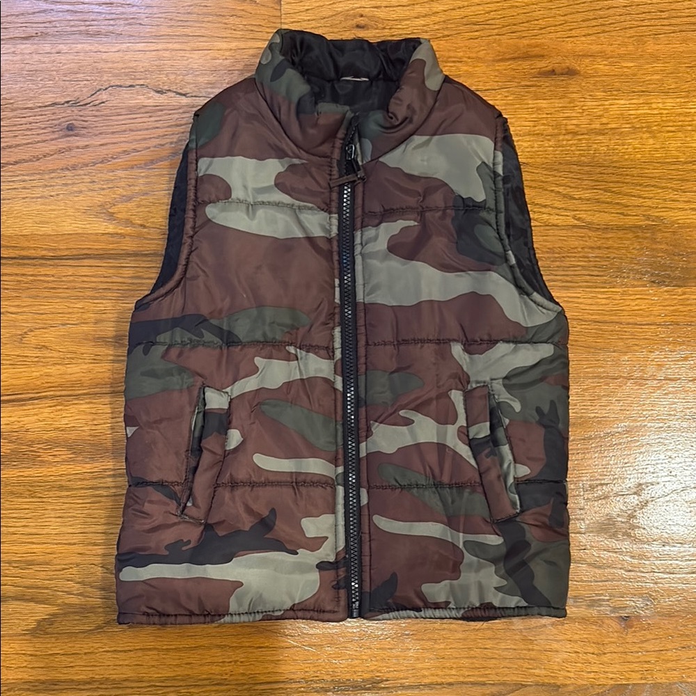 Source Unknown Camouflage Kids Vest